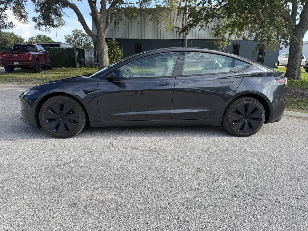 tesla model 3 2025 5YJ3E1EAXSF887097 image tesla model 3 2025 5YJ3E1EAXSF887097 image